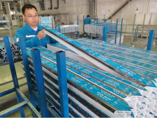 立足崗位勇?lián)?匠心筑夢譜新篇(2)33